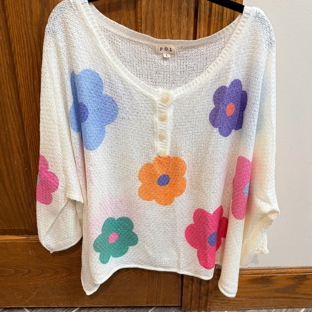 POL oversized vibrant floral top, large, whimsical boho retro inspired - Picture 1 of 9